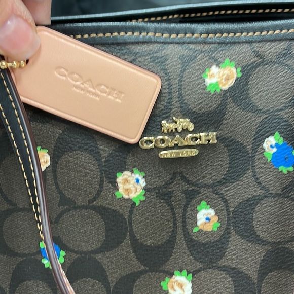 City Tote In Signature Canvas W/Vintage Mini Rose Print - Picture 3 of 5